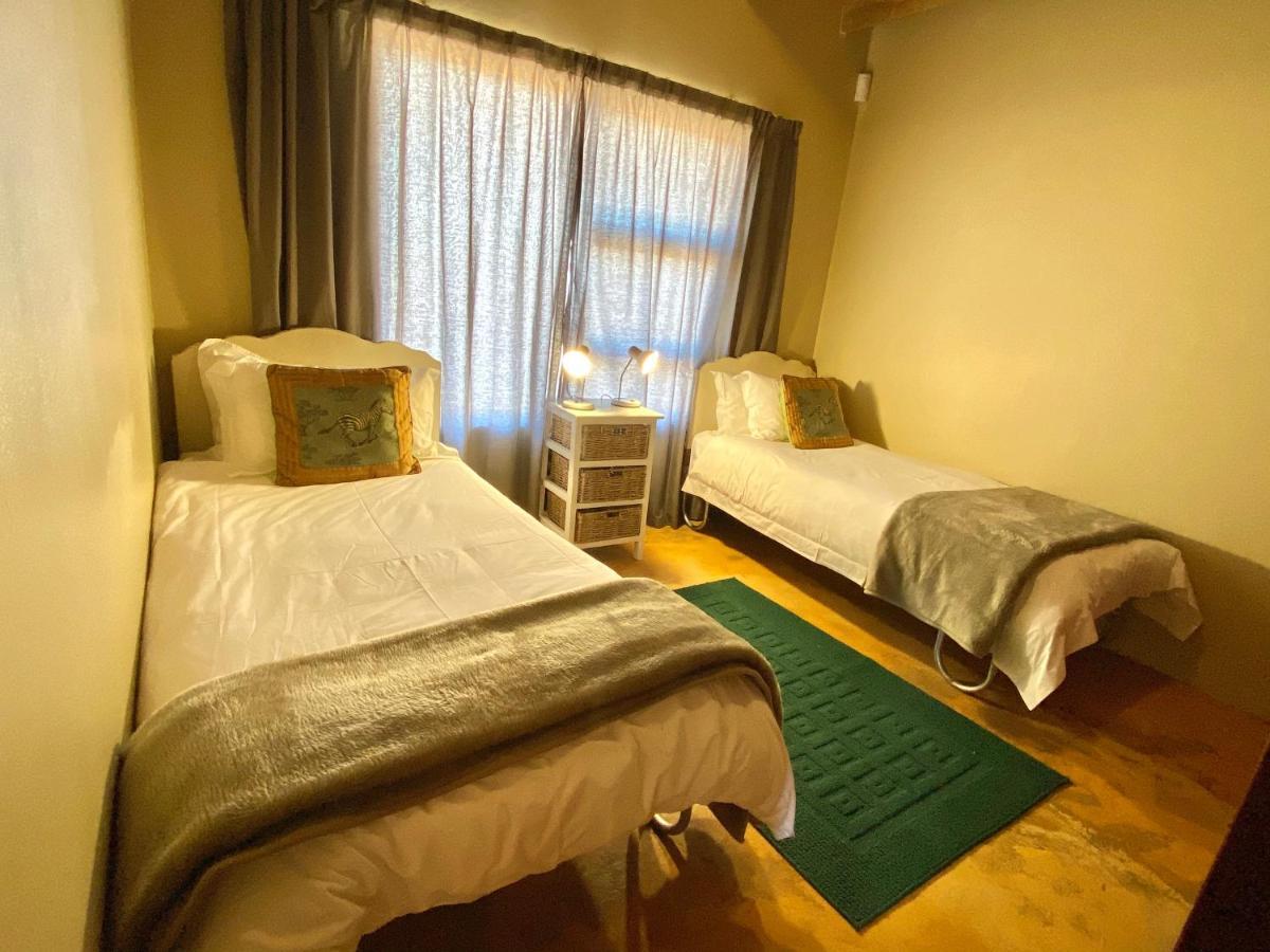Parkview Safari Lodge Colchester Luaran gambar